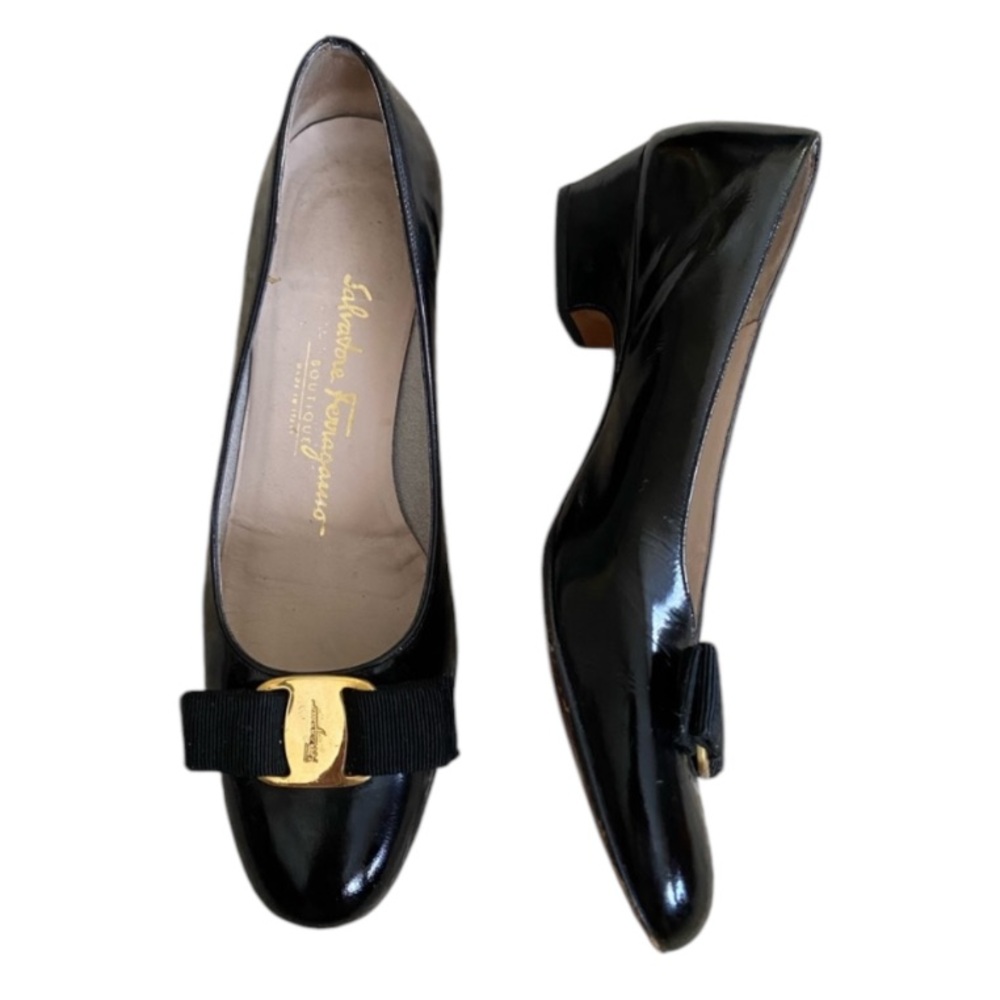 Salvatore Ferragamo Vara Black Bow Pumps Patent Leather Women Size 6.5B
